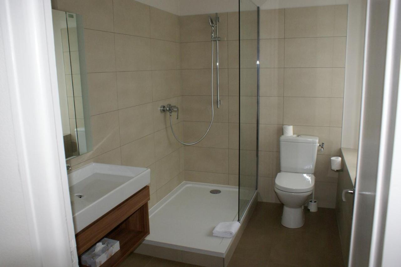 Logis Hotel Du Chateau Комбург Екстериор снимка